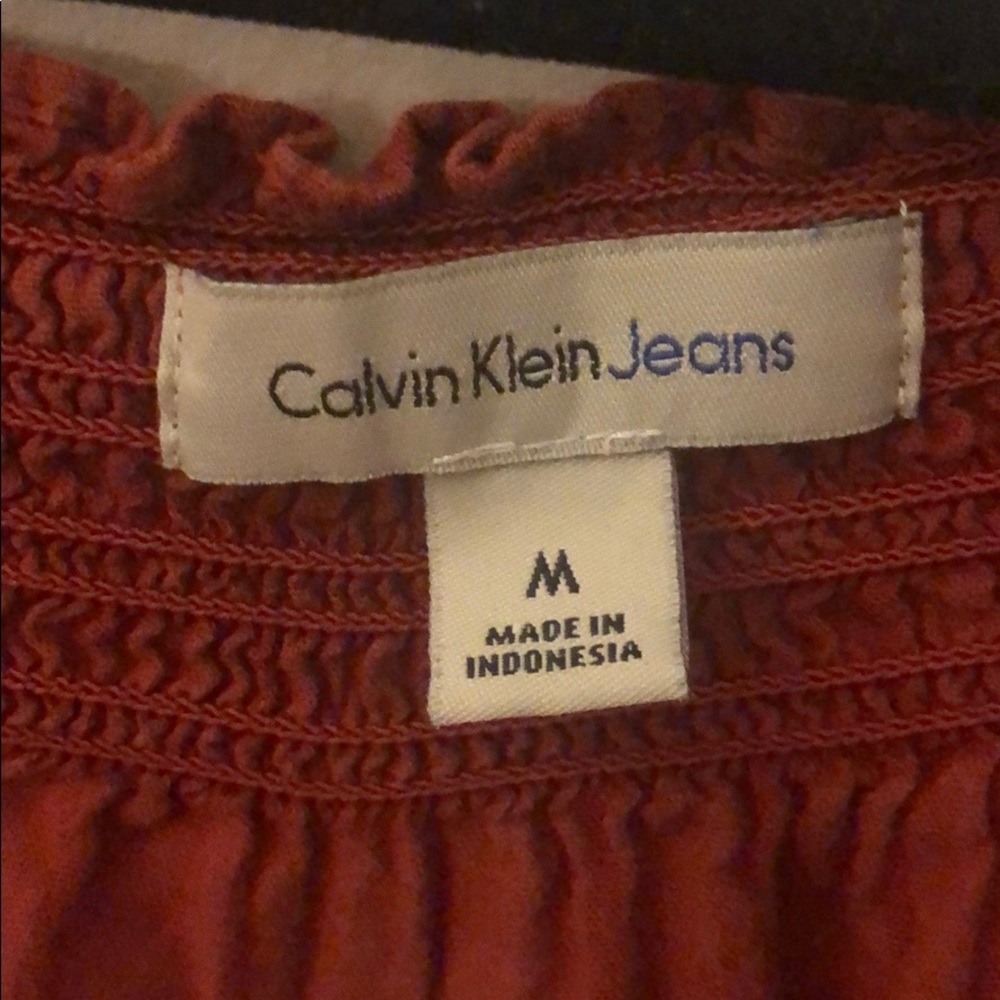 Cute casual off the shoulder Calvin Klein top